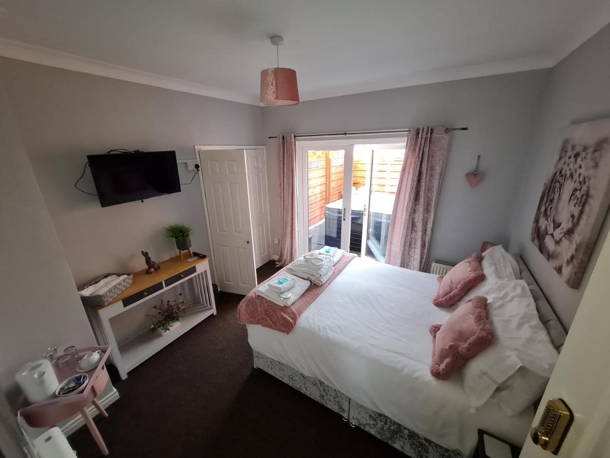 The Mayfair Lodge & Family Suite Hartlepool Ngoại thất bức ảnh